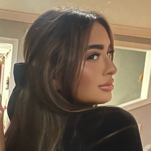 Meet your Posher, Viviana